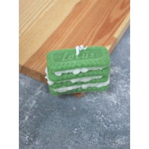 Kremalı Lotus Biskivü Mum Dekoratif Kokulu Mum Yeşil