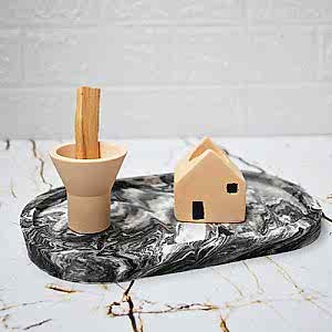 Dekoratif Tepsili 1 Adet Palo Santo Tütsü ve Tütsülük, 1 Adet Ev Figürlü Şamdan Mumluk Mum Hediyeli