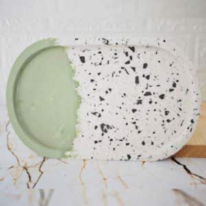 Yeşil Terrazzo Beton Döküm Oval Sunum Tabağı Veya Terrazo Mum Tabağı 24 cm