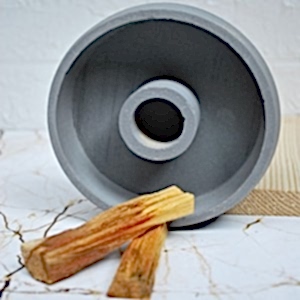 Palo Santo Gri Tütsülük, Beton Tütsü Tabağı veya Beton Şamdan