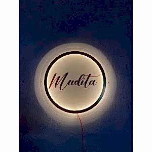 Kişiye Özel Tasarım Neon Led Işıklı Gold Pleksi Tabela 50 cm